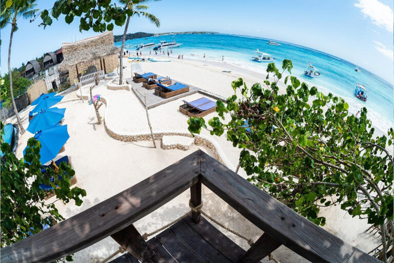 Why-a-Private-Charter-is-the-Ultimate-Island-Experience