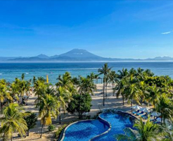 Leisure Cruise to the island