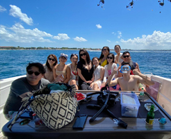 Leisure Cruise to the island